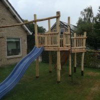 Hout speeltoestel Roden